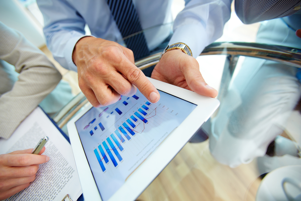 how to choose a financial adviser
