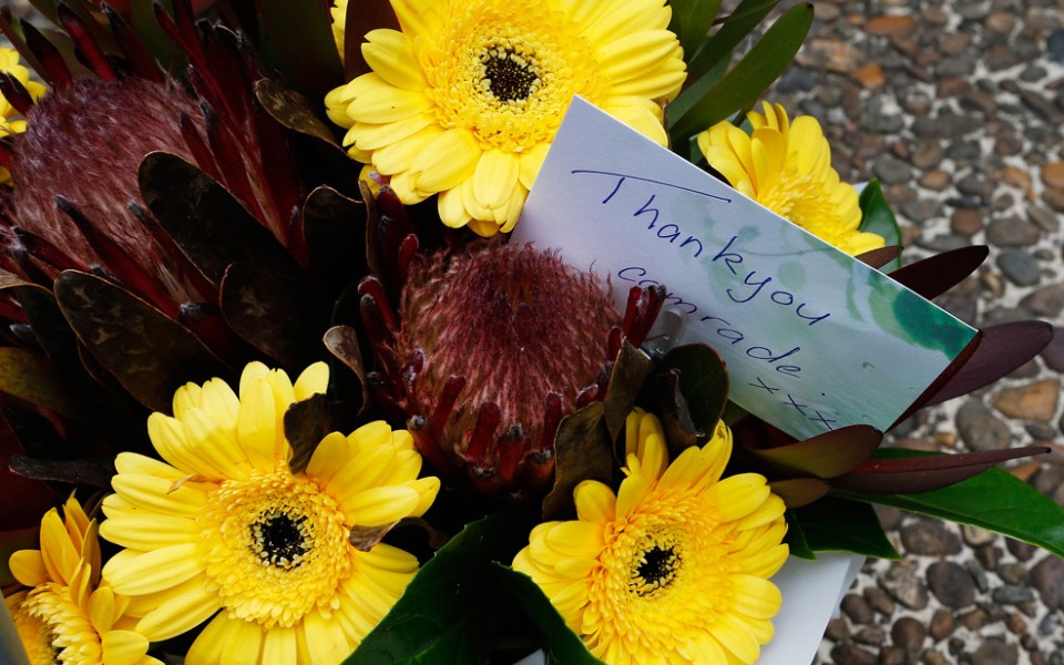 whitlam-memorial-flowers