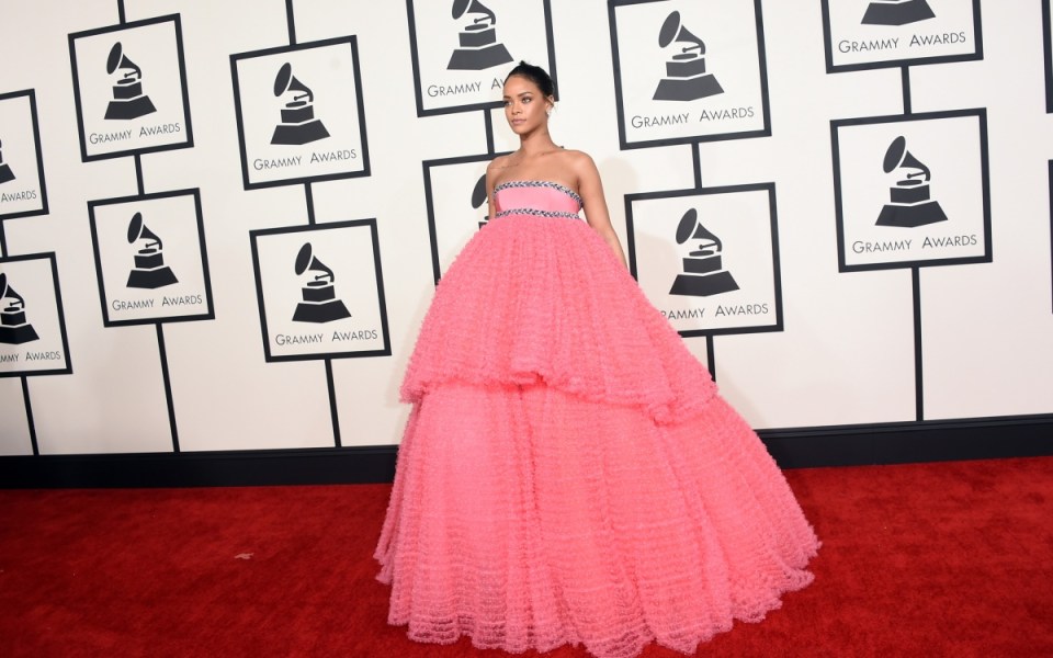 Rihanna Grammys 2015