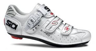 Clip in bicycle shoe