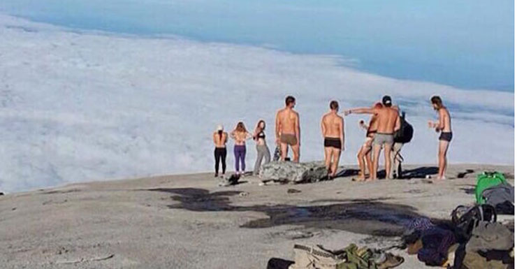 Kinabalu Park posted a photo of the alleged offenders on Facebook.