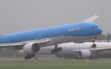 incredible plane lading