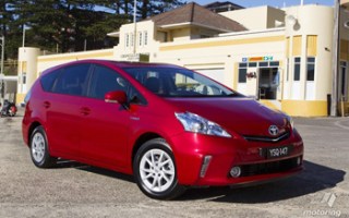 Toyota Prius V