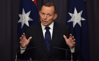 Tony Abbott announces Syrian refugee intake increase