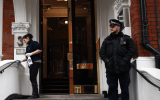 police officer assange ecuador embassy