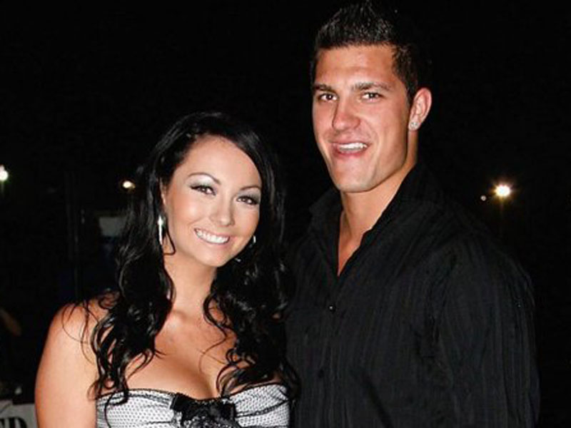 Ricki-Lee Coulter and cousin Aaron Crawford.
