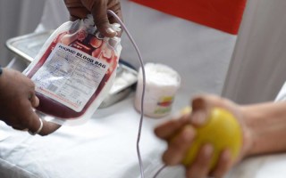 Hundreds of people died in the 1980s due to HIV-tainted blood transfusions from France.
