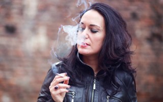 female smoker