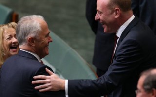 PM Malcolm Tunrbull congratulates Mr Zimmerman in parliament.