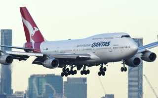 qantas pilot