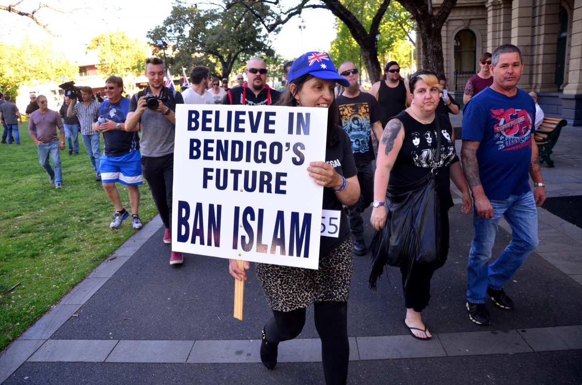 Opponents of Bendigo's mosque on their way to a city council meeting in 2015.