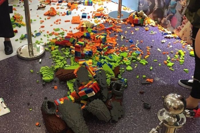 The sculpture was on display for less than an hour before being destroyed.