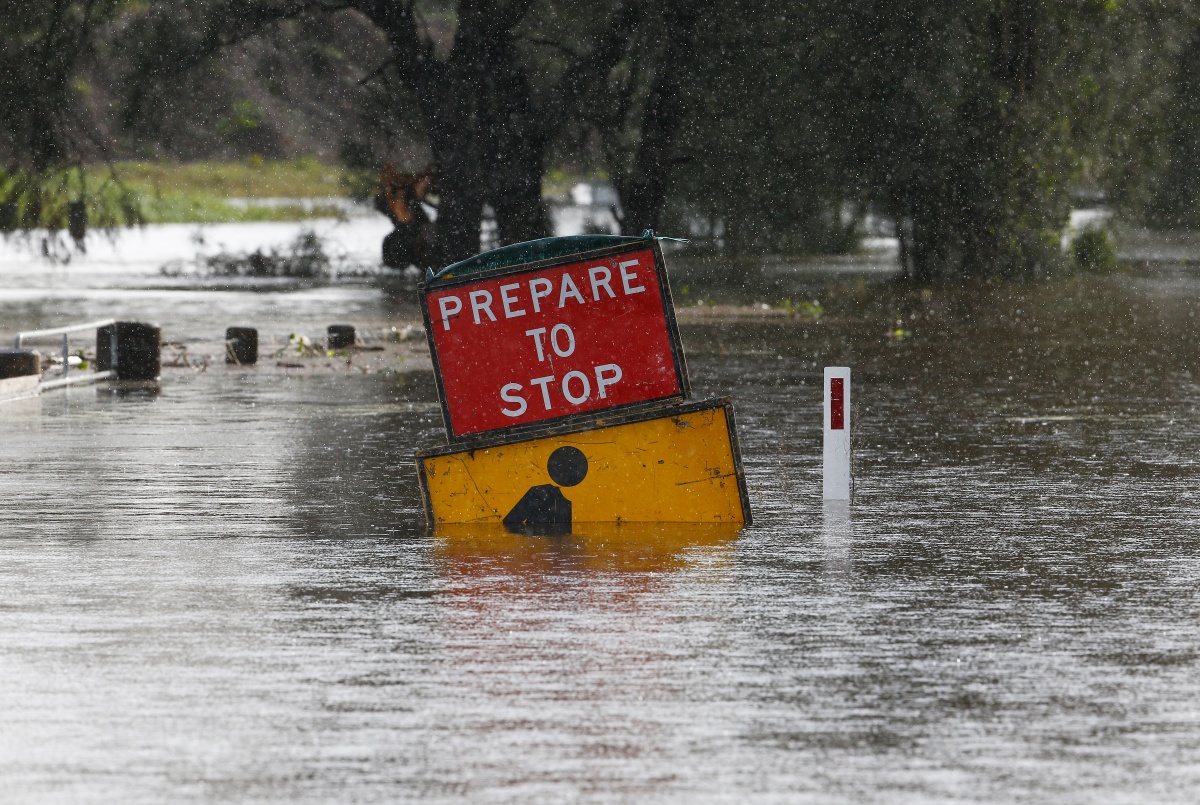 The Bureau of Meteorology has forecast falls of up to 60 millimetres in the hills on Thursday.