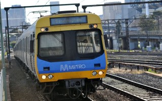 Trains between Richmond and South Yarra have been interrupted.