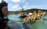 Hanson visits reef