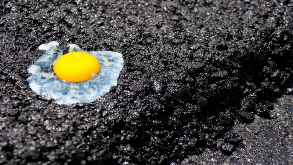 egg-frying-road-heatwave