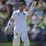dean elgar celebrates hundred