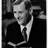 Peter Vaughan 93 dies