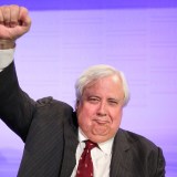 Clive palmer sues