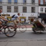 Bikes overtake cars on Copenhagen streets