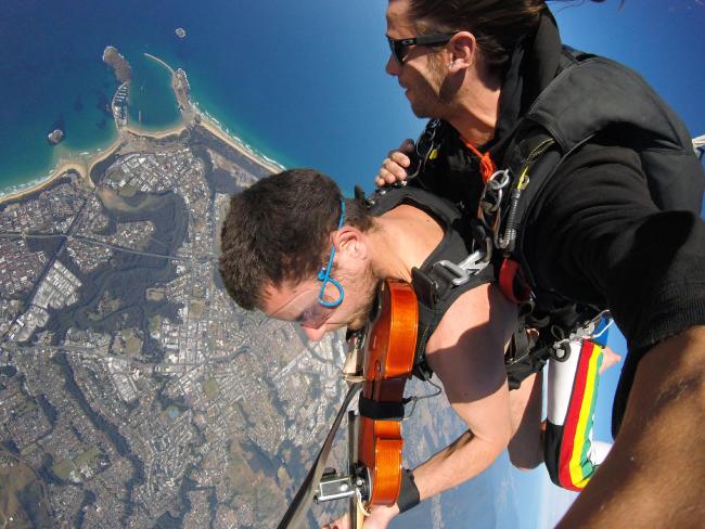 naked skydiver