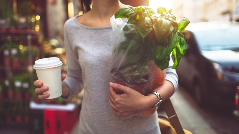 Drinking coffee and eating vegetables could reduce your risk of heart failure.