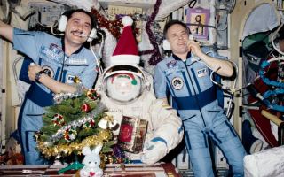 Cosmonauts on the Mir Space Station 1997