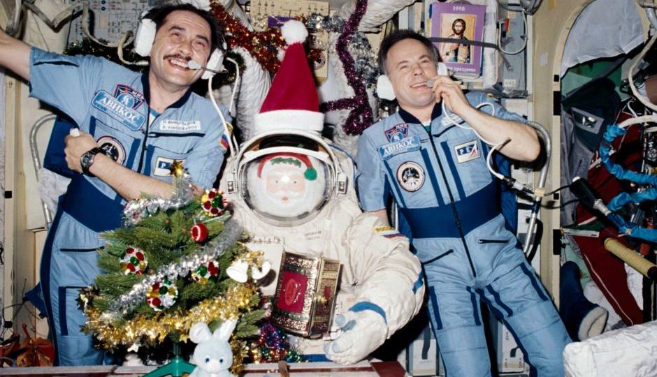 Cosmonauts on the Mir Space Station 1997
