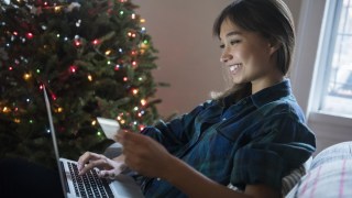 Christmas-spending-shopping
