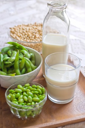 non-dairy-milks