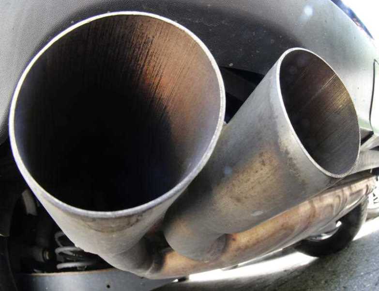 Exhaust pipes