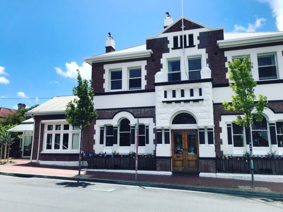 Old Bank-Cygnet-luxury