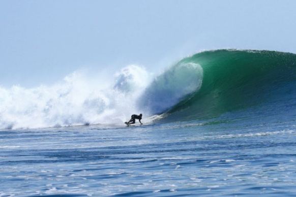 Jano Belo surfs Margaret River