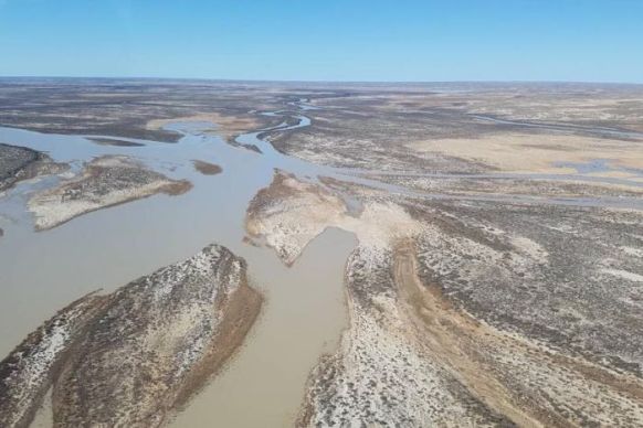 Lake Eyre fills up