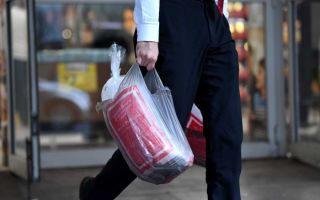 plastic-bags-supermarket