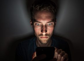 mobile-phone-night-dark