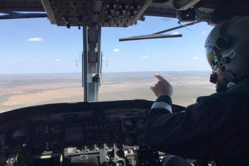 bushfire trapped hikers qld