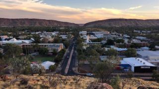 Alice springs fire child dies