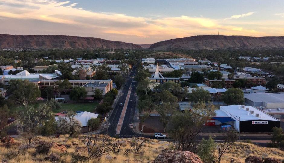 Alice springs fire child dies