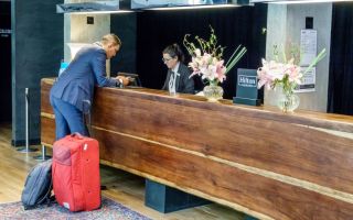 hotel extras