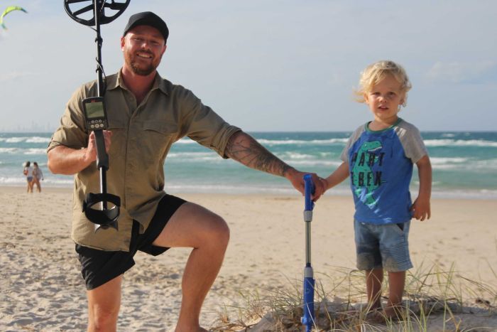 detectorist-murray-beattie-oma