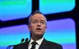 Labor leader Bill Shorten gives a speech.