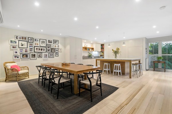 weekend auction results March 23