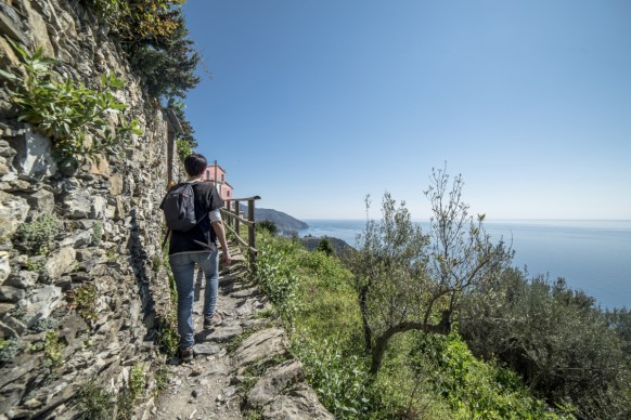 cinque terre walk