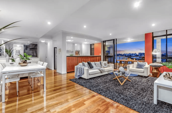 weekend auction wrap MArch 30