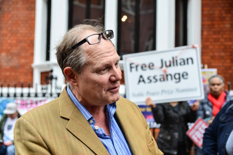vaughan-smith-assange