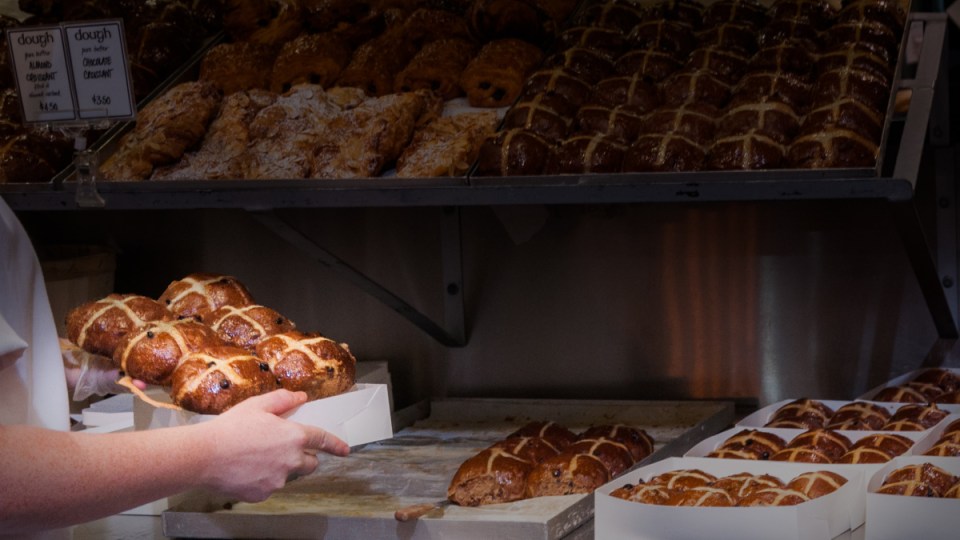 hot cross bun Easter