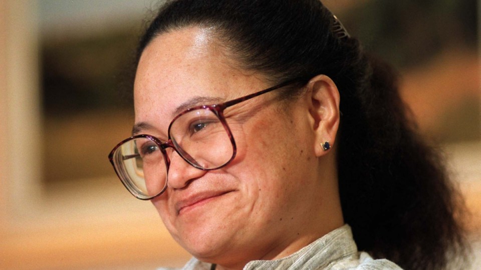 red cross nurse isis