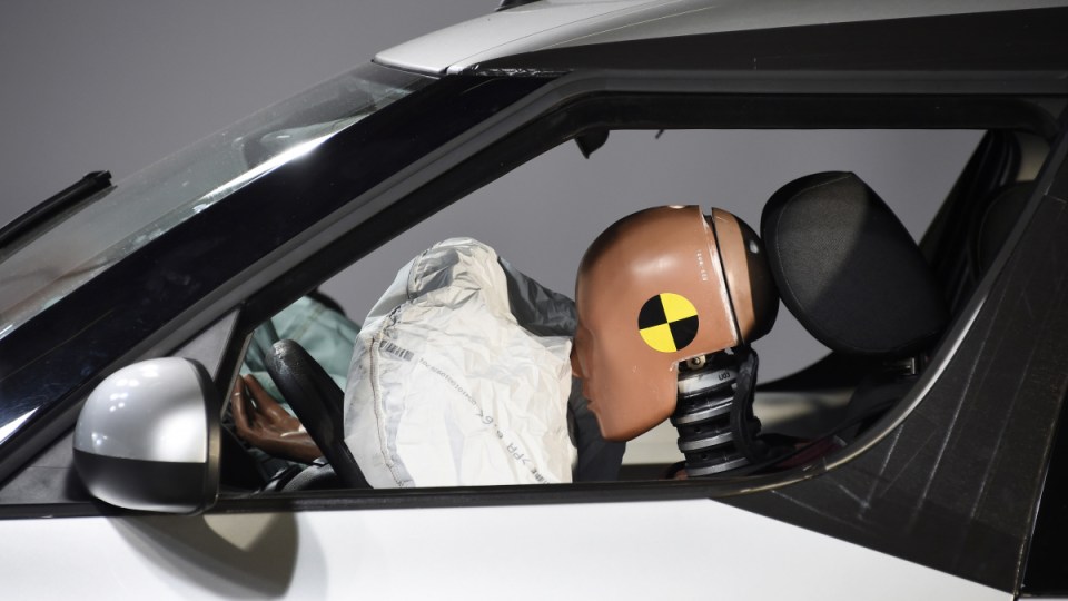 Car crash testq