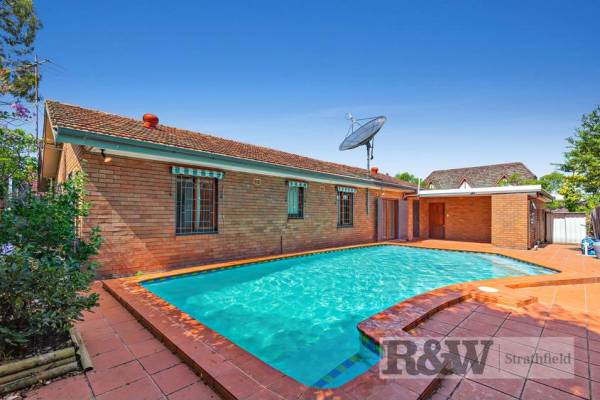weekend property wrap May 2